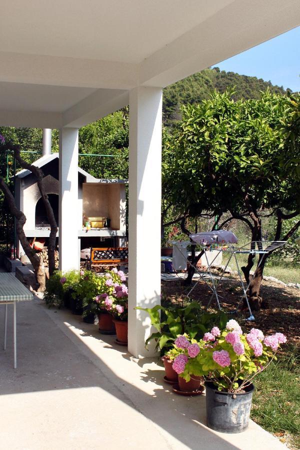 Apartments By The Sea Drvenik Donja Vala, Makarska - 6701 Exterior foto