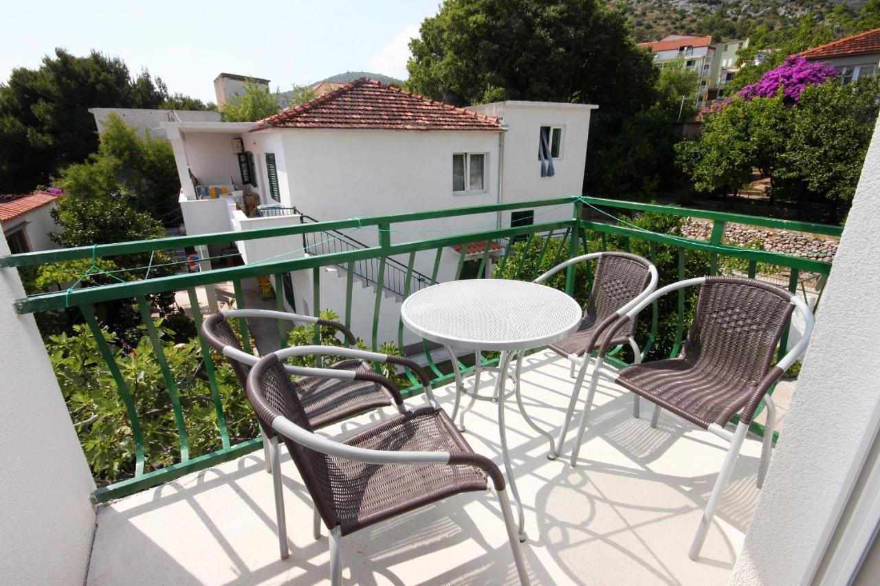 Apartments By The Sea Drvenik Donja Vala, Makarska - 6701 Exterior foto